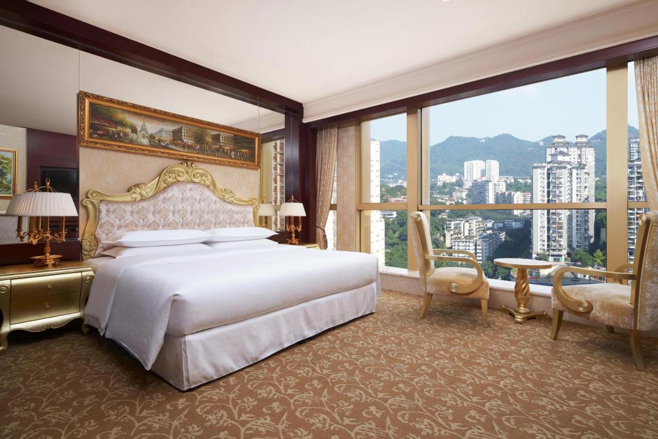 Sheraton Chongqing Hotel Exterior foto