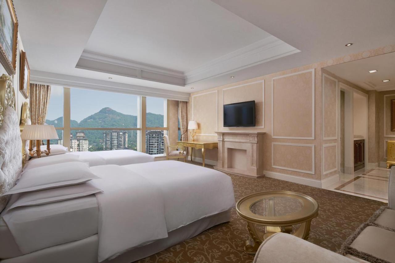 Sheraton Chongqing Hotel Exterior foto