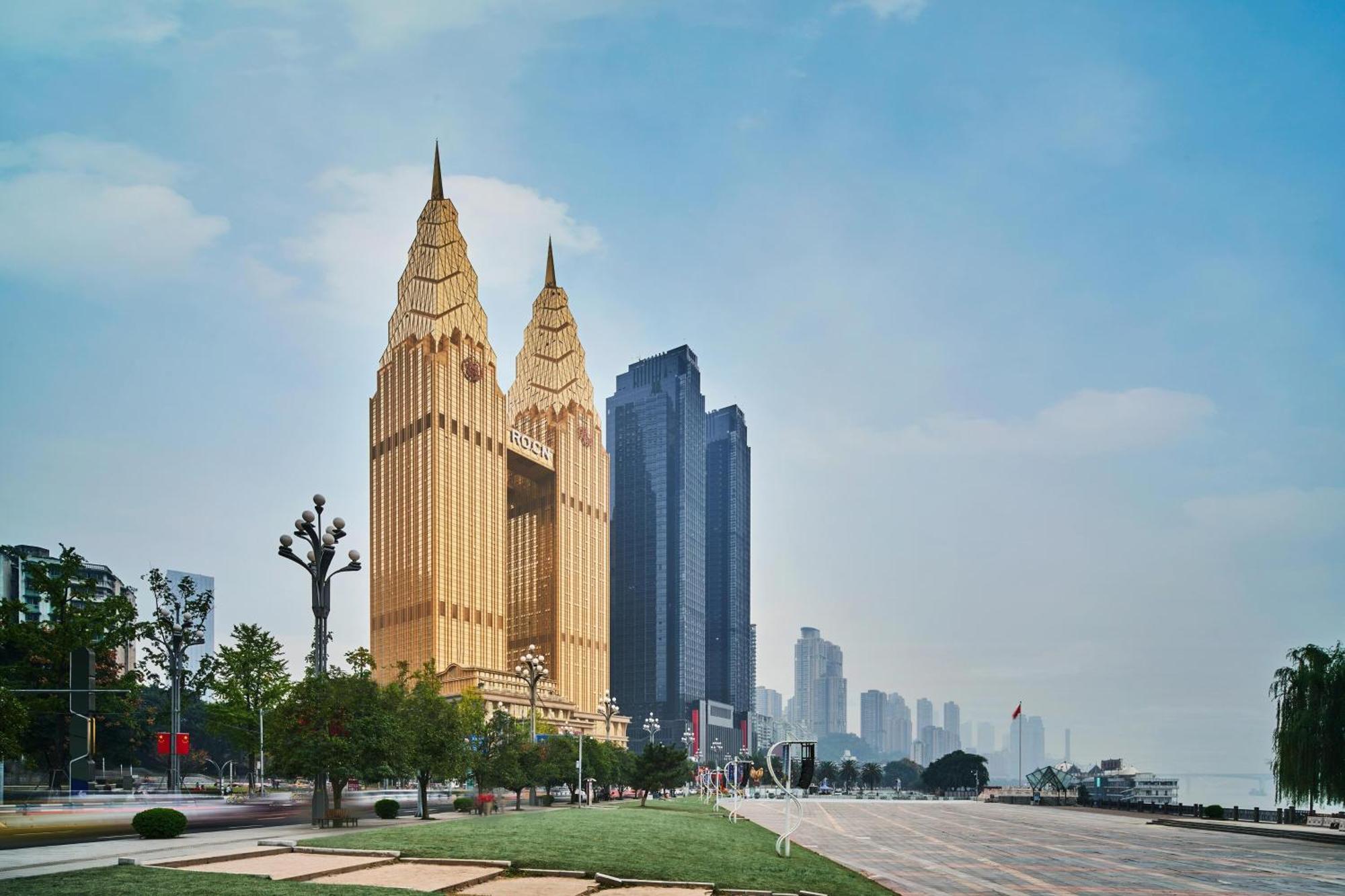 Sheraton Chongqing Hotel Exterior foto