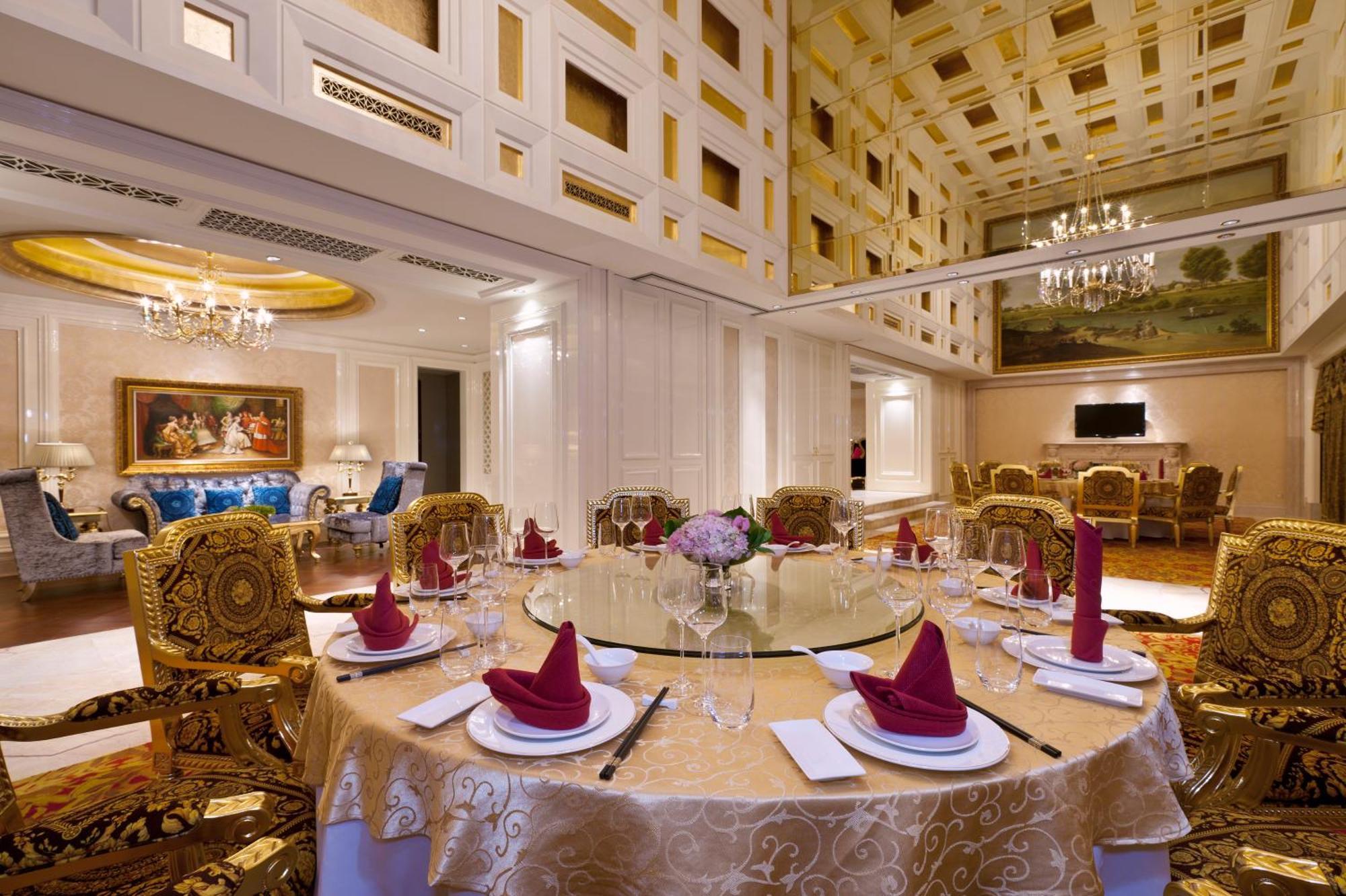 Sheraton Chongqing Hotel Exterior foto