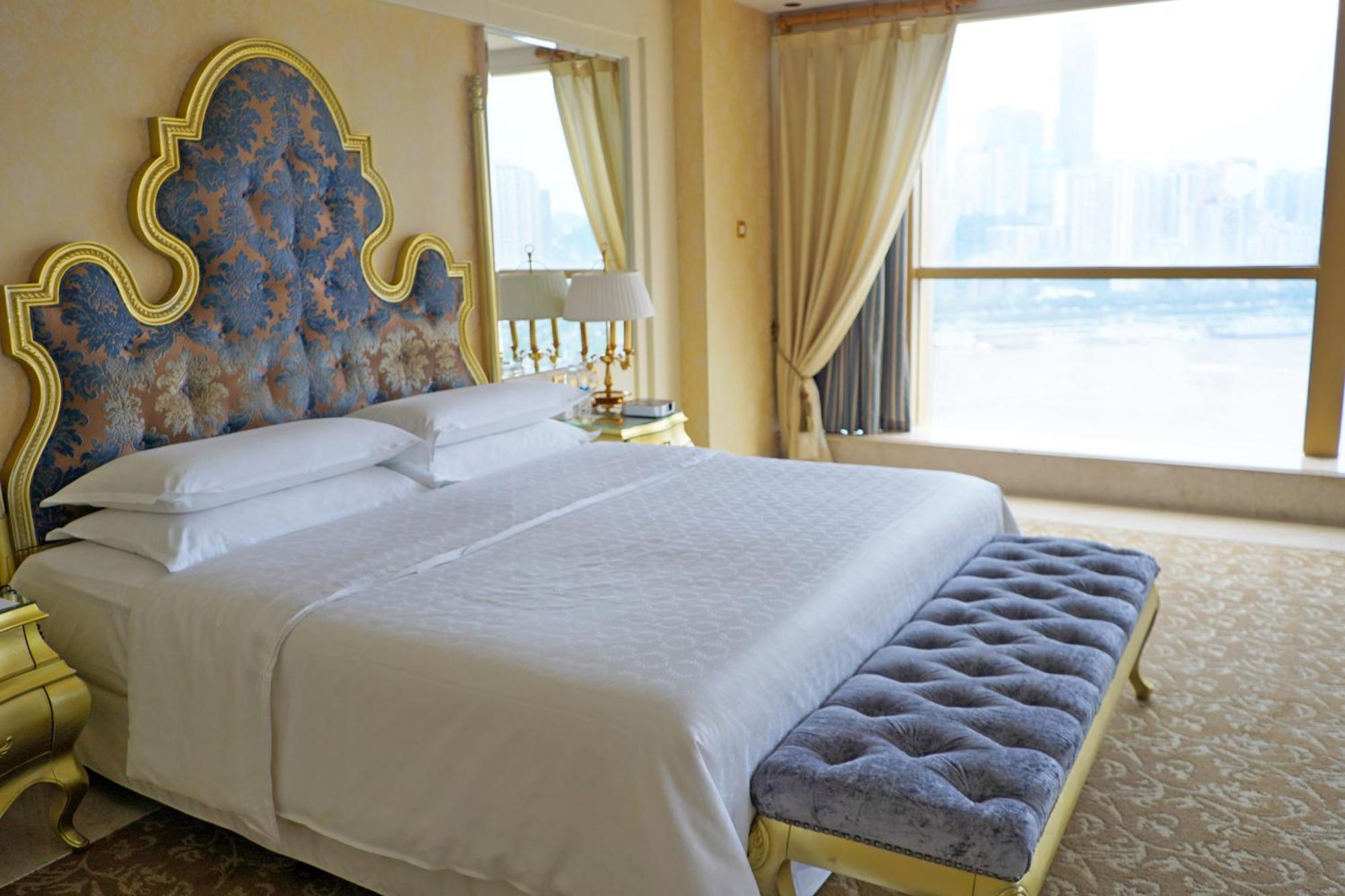 Sheraton Chongqing Hotel Exterior foto